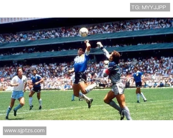 马拉多纳传奇:从阿根廷英雄到全球足球偶像的辉煌人生 马拉多纳传奇:从阿根廷英雄到全球足球偶像的辉煌人生